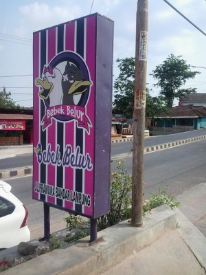 Rumah Makan Bebek Belur di Bandar Lampung. | Desi Ilham Sianturi/wartawan jejamo.com