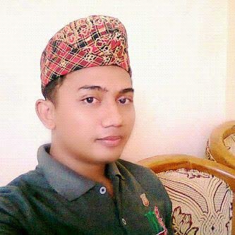 Fahri, penyiar radio Pramudya FM di Lampung Timur. | Widya/Jejamo.com 