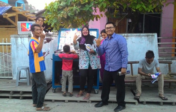 Relawan Broniz Sapa Warga Kedaton Bandar Lampung