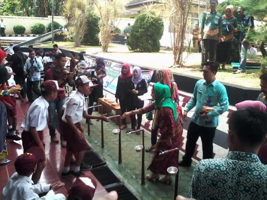 Foto: Ratusan Siswa SD di Bandar Lampung Cuci Tangan di Museum Lampung
