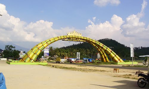 Gerbang Selamat Datang Kabupaten Pringsewu. | Panoramio.com
