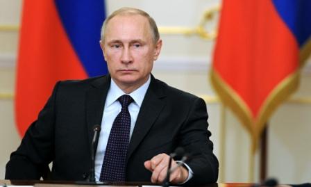 Putin Tuduh 40 Negara Telah Membiayai ISIS Melalui Perdagangan Minyak Ilegal