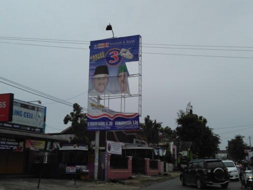 KPU Bandar Lampung Belum Perbaiki Atribut Kampanye Rusak