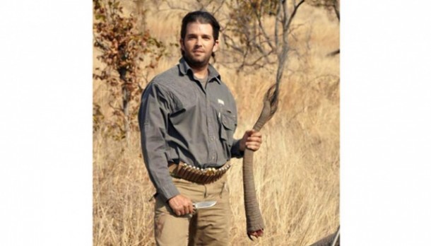 Foto Anak Donald Trump Berburu Gajah Dihujat Warga Amerika