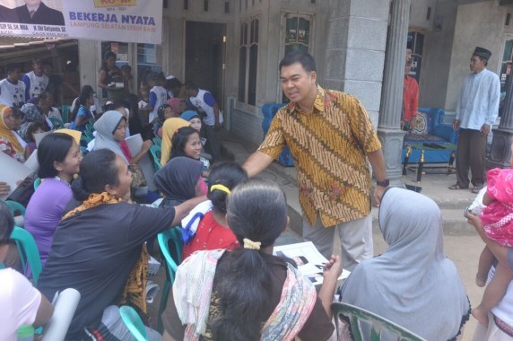 Pilkada Lampung Selatan, Rycko Menoza Coblos di TPS Bakauheni