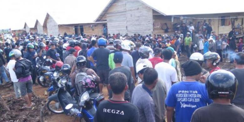Ratusan Anggota Gafatar di Mempawah Kalimantan Barat Diusir Warga