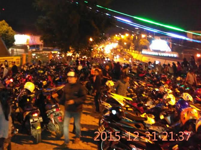 PKOR Way Halim Bandar Lampung Dipadati Warga Rayakan Tahun Baru