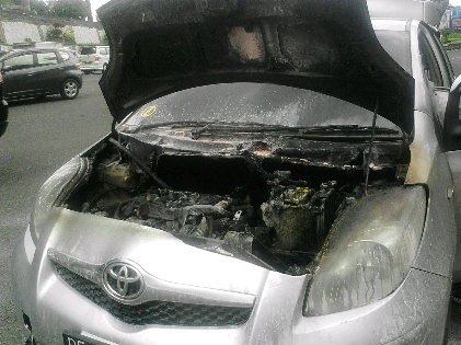 Breaking News: Toyota Yaris Terbakar di Taman Kota Bandar Lampung Dibawa ke Diler