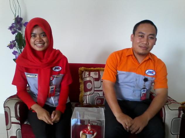 Kepala Cabang JNE  Bandar Lampung, Fikri. | Sigit Sopandi/Jejamo.com
