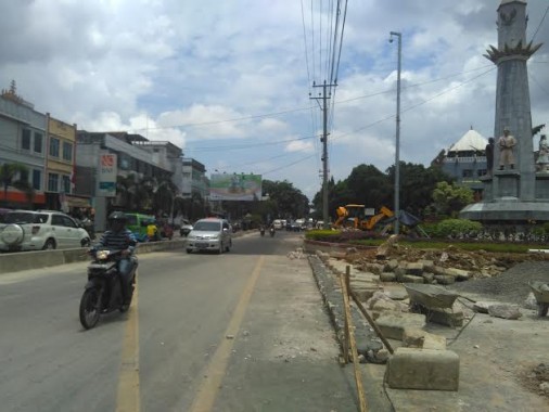 Jalan Kartini Dibuka Dua Jalur, Pemilik Toko Mengaku Sepi Pembeli