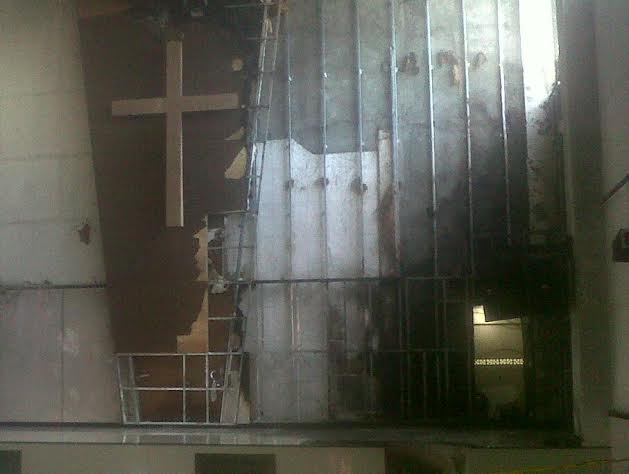 Sisa kebakaran di gereja Pantekosta kecamatan Metro Pusat Kota Metro. | Wahyu/Jejamo.com