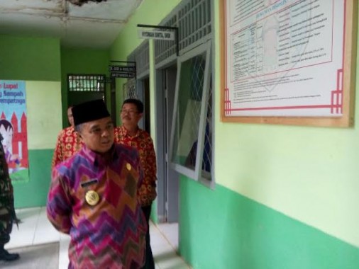 Mulai 2016, Zainudin Hasan Naikkan Insentif Ketua RT dan Kepala Desa