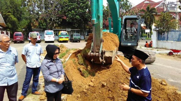 Bupati Lampung Tengah Tinjau Penataan RSUD Demang Sepulau Raya
