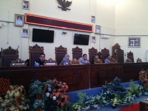 Advertorial: DPRD Lampung Timur Gelar Rapat Paripurna Pengesahan Lima Perda Tahun 2016