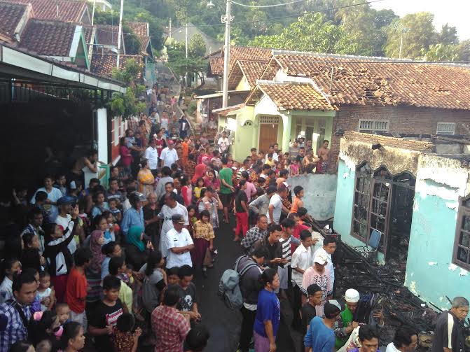 Kebakaran Rumah di Sukajawa Bandar Lampung: Api Dari Dapur, Kerugian Ratusan Juta
