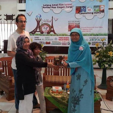 Seratusan Warga Wisata Rohani Gratis Pemkab Lampung Tengah