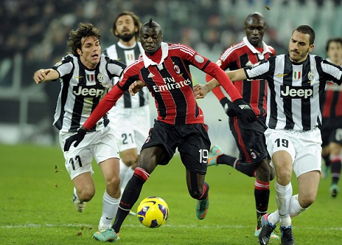 Pertandingan AC Milan dan Juventus. | prediksibolaonline.com