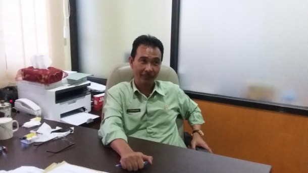  Kabid BPMP Kota Bandar Lampung, Fachruddin saat diwawancarai Jejamo.com diruang kerjanya, Senin, 30/5/2016 | Tama/jejamo.com 