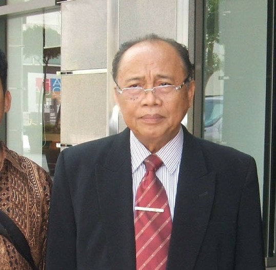 Almarhum Musa Sueb Mantan Rektor IAIN Raden Intan Dimakamkan di TPU Sukajawa