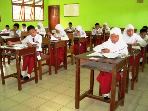 Ujian Nasional SD Hari Pertama Lampung Timur Lancar, Peserta 17.341 Siswa