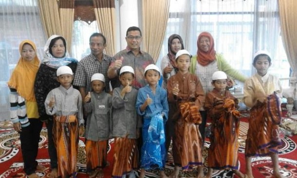 17 Anak Kurang Mampu Ikut Khitanan Massal DPRD Lampung