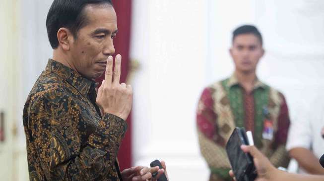 Sebut Peredaran Vaksin Palsu Kejahatan Luar Biasa, Presiden Jokowi Perintahkan Kapoli Usut  Serius