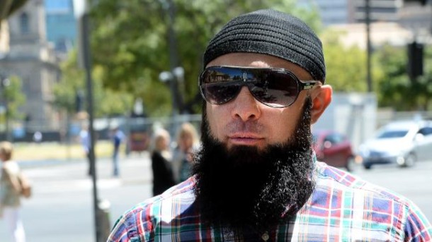 Kepala Gengster Ini Berubah jadi Pemurah Setelah Memeluk Islam