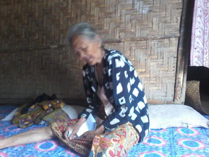 Masyaallah, Meski Kekurangan Nenek Asinah Rela Bagikan Makanan  kepada Para Tetangga jelang Idul Fitri