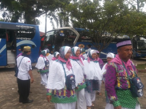 Jamaah Asal Bandar Lampung dan Pringsewu Masuk Asrama Haji Rajabasa