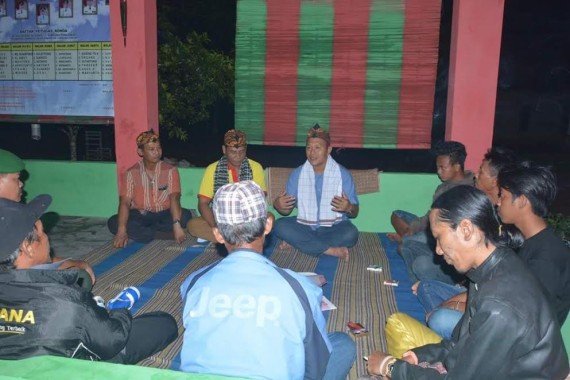 Bupati Lamteng Mustafa Puji Tradisi Jimpitan Warga Kampung Poncowati