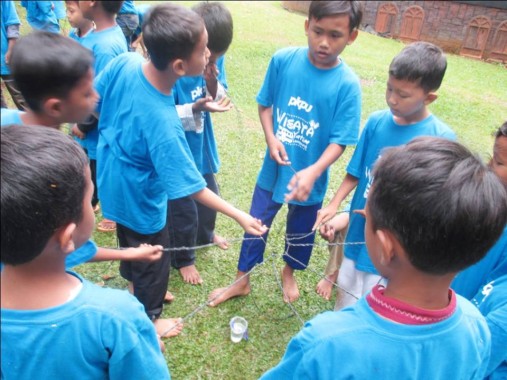 Tawa Ceria Seratusan Anak Yatim Binaan PKPU Lampung di Lembah Hijau