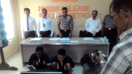 Hanya Masalah Saling Tatap, 11 Anggota Klub Mobil di Bandar Lampung Keroyok Dua Polisi