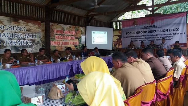 Tiga Petani di Karawang Jawa Barat Tewas Tersambar Petir Usai Memanen Padi