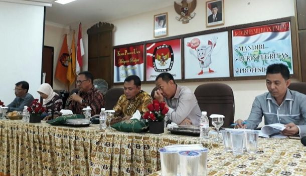 Pjs. Gubernur Didik Kunjungi Kantor KPU dan Bawaslu Lampung