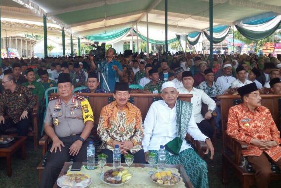 PILGUB LAMPUNG: Herman HN Hadiri Konferwil X NU Lampung