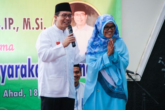 PILGUB LAMPUNG: Kampanye di Tanjung Bintang, Herman HN Janjikan Jalan Mulus