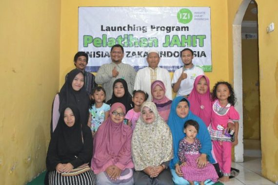 IZI Lampung Luncurkan Program Pelatihan Jahit Bagi Duafa