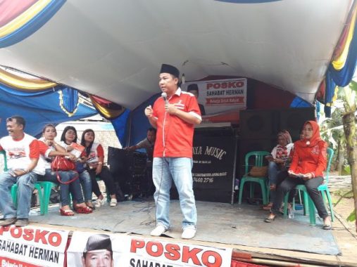 Jumat Berkah, Batalion B Pelopor Kompi 4 Lampung Tengah Gelar Bakti Sosial