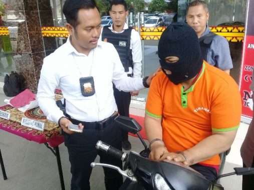 PILKADA TANGGAMUS: Ini Janji Dewi Handajani Saat Kampanye di Pematangsawa