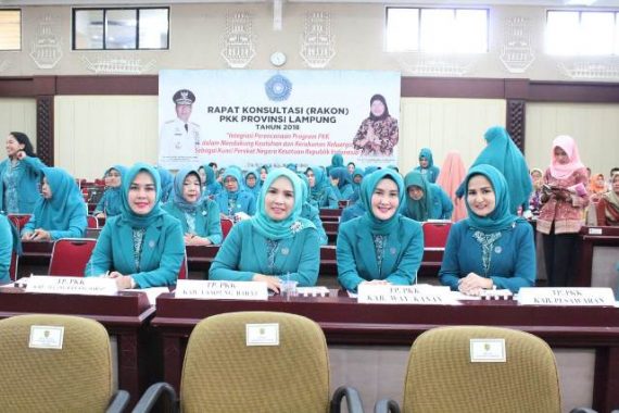 Tim Penggerak PKK Lampung Gelar Rapat Konsultasi, Partina Parosil Mabsus Hadir