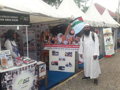 Untuk Pembebasan Al Aqsa dan Rakyat Palestina, Stan ACT Lampung Donasikan 100 Persen Hasil Penjualan