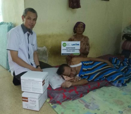 IZI Lampung Beri Bantuan Makanan Khusus Penderita Kanker Lidah
