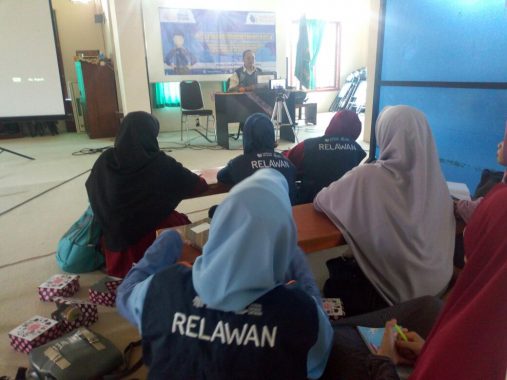 PILGUB LAMPUNG: Kampanye di Lampung Timur, Herman HN Janjikan Sekolah dan Berobat Gratis