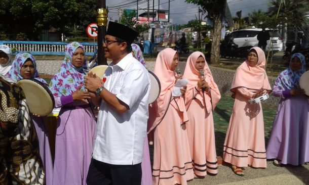 PILGUB LAMPUNG: Ahmad Jajuli Disambut Marawis di Gisting, Tegaskan KJ4 Jadi Solusi