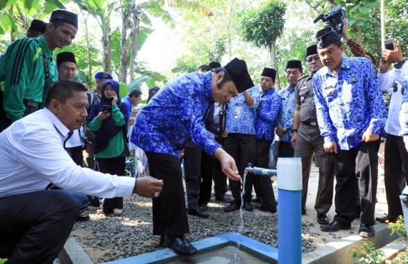 Bupati Lampung Selatan Luncurkan Program Penyediaan Air Minum dan Sanitasi Berbasis Masyarakat