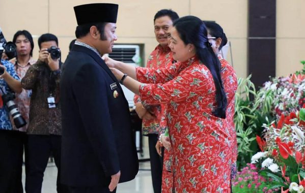 Gubernur Lampung Ridho Ficardo Raih Penghargaan Bidang Kependudukan