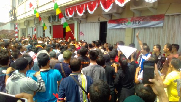 Demo Sopir Gocar di Bandar Lampung Diwarnai Saling Dorong