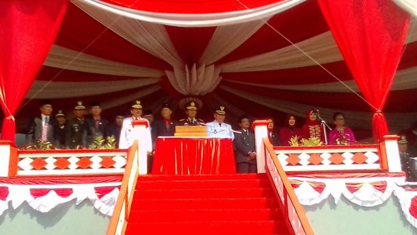 Upacara HUT RI di Tanjungsari, Anggota DPRD Lampung Selatan Puji Sartono Baca Teks Proklamasi