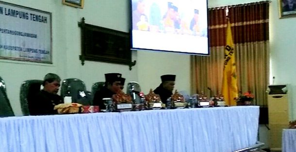 Advertorial: Dua Kali Skorsing Tak Juga Kuorum, Sidang Paripurna Pengesahan Dua Raperda Lampung Tengah Ditunda