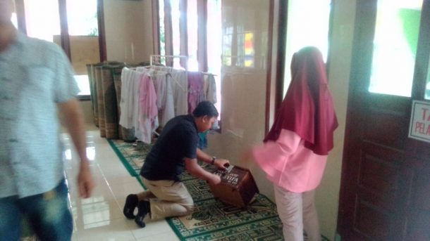 Pria Tertangkap Tangan Curi Uang Kotak Amal Masjid Asy Syifa Rumah Sakit DKT